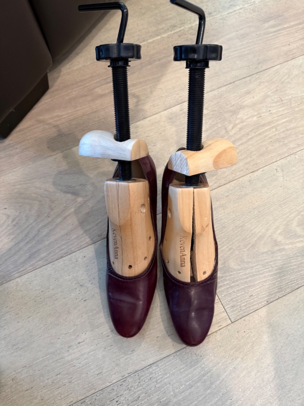 Shoes - Picture 2 of 7